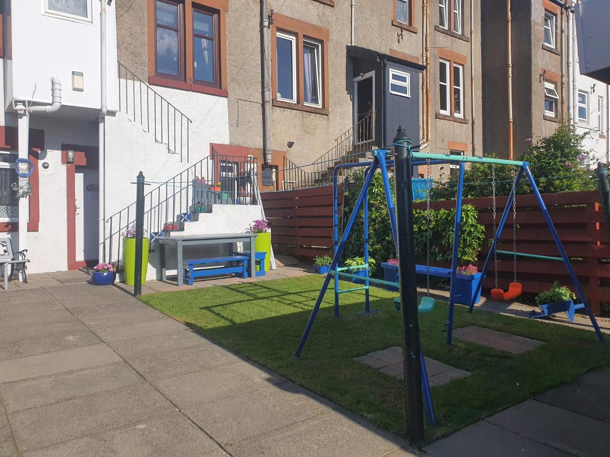 Saphire Glasgow Apartments Giffnock ภายนอก รูปภาพ