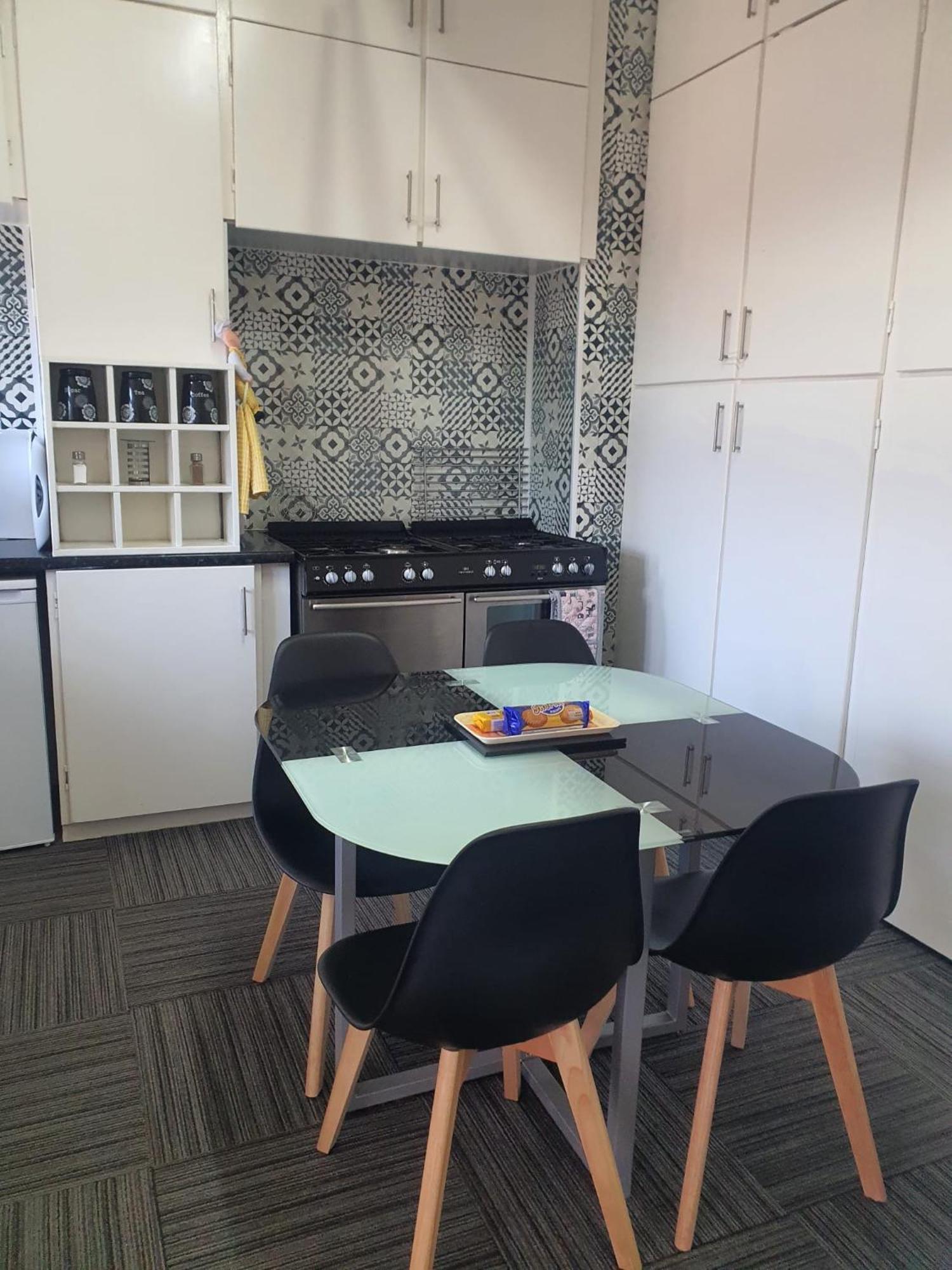 Saphire Glasgow Apartments Giffnock ภายนอก รูปภาพ